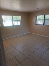 410 S Tropical Trail in Merritt Island, FL - Building Photo - Building Photo