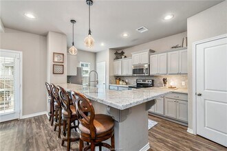 3414 Summerway Dr in College Station, TX - Building Photo - Building Photo