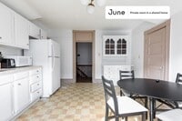 123 Washington St photo'