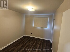 66 Caledon Crescent in Brampton, ON - Building Photo - Building Photo