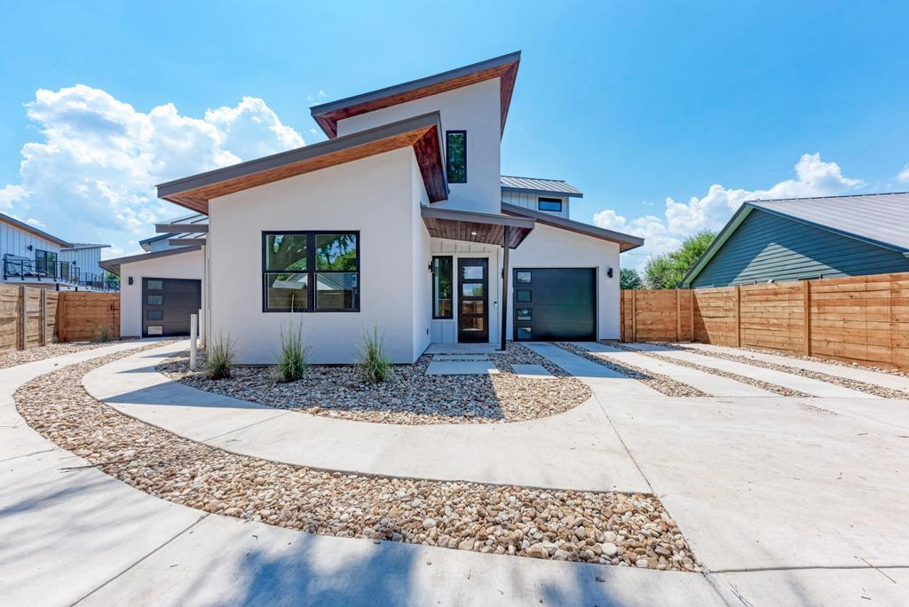 200 Tillery Square in Austin, TX - Building Photo