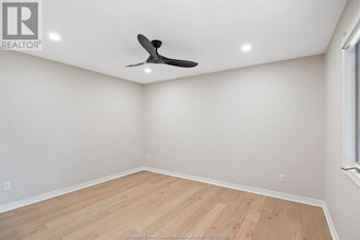 4722 Eagle Crescent in Windsor, ON - Building Photo - Building Photo