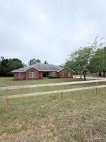 9909 S Trace Rd in Milton, FL - Building Photo