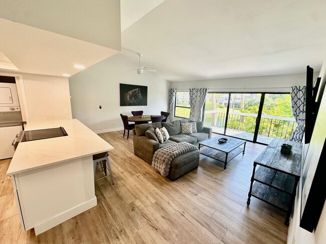 property at 11863 Wimbledon Cir