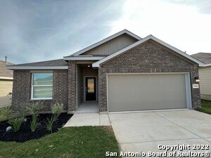 7010 Pail Pl in San Antonio, TX - Building Photo
