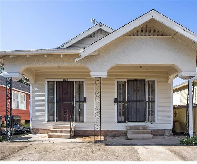 property at 1720 Independence St