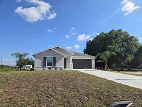 3403 34th St SW in Lehigh Acres, FL - Building Photo - Building Photo