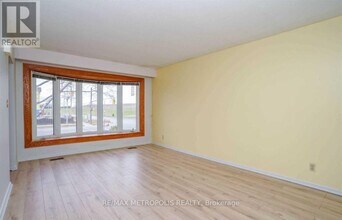 1385 Park Rd S in Oshawa, ON - Building Photo - Building Photo