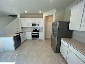 4563 Cypress Cay Wy in Kissimmee, FL - Building Photo - Building Photo