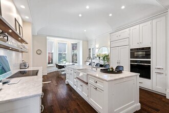 57 Monmouth St in Brookline, MA - Building Photo - Building Photo