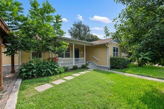 2606 W 48th St in Austin, TX - Building Photo - Building Photo