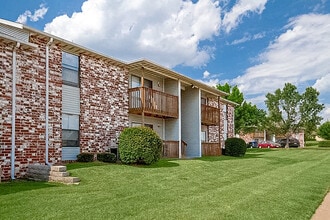 Grandview Village in Springfield, MO - Foto de edificio - Building Photo