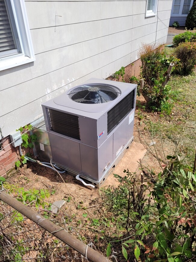 725 Washington St in Cramerton, NC - Building Photo - Building Photo