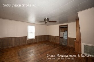 5608 Lynch Store Rd in Mebane, NC - Building Photo - Building Photo