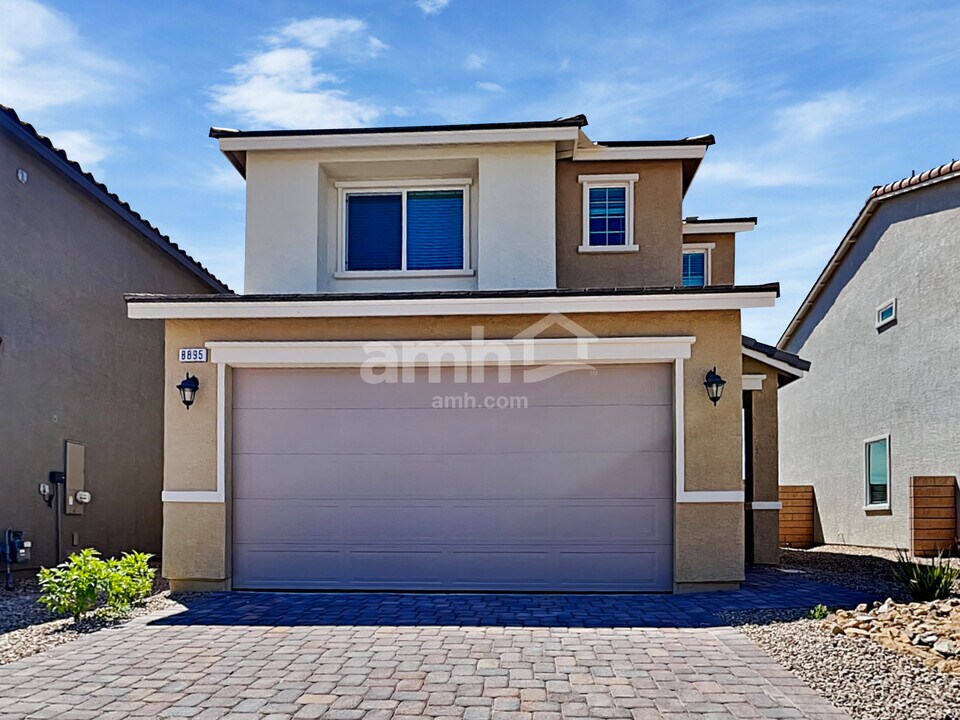 8895 Tiger Tooth Ave in Las Vegas, NV - Building Photo