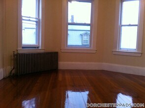 42 Moseley St in Boston, MA - Building Photo - Building Photo