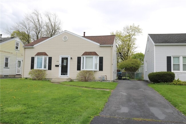 175 English Rd in Rochester, NY - Building Photo - Building Photo