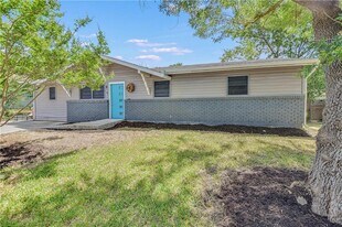 5213 Gladstone Dr in Austin, TX - Building Photo