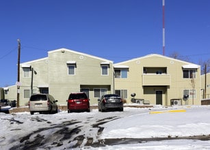 1900 S Raritan St in Denver, CO - Building Photo - Building Photo