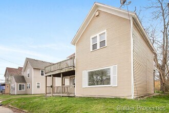 112 Caledonia St NE in Grand Rapids, MI - Building Photo - Building Photo