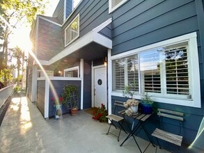 4511 Murietta Ave, Unit 14 in Sherman Oaks, CA - Building Photo - Building Photo