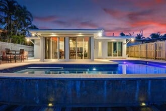 2525 Gulfstream Ln in Fort Lauderdale, FL - Building Photo - Building Photo