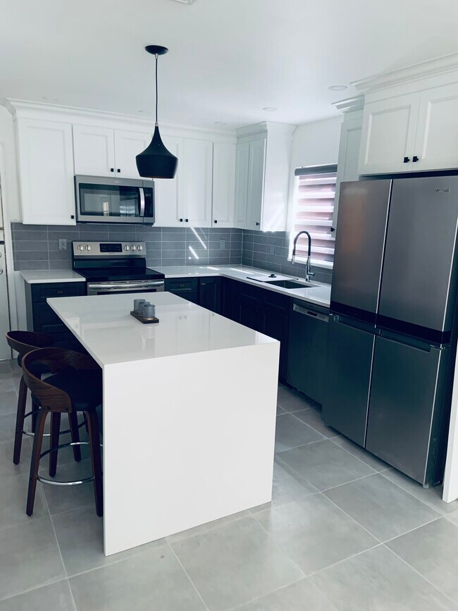 415 High View Ln, Unit 415