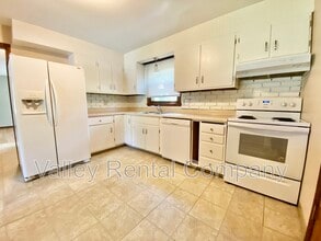 73 Rocky Hill Rd in Hadley, MA - Building Photo - Building Photo