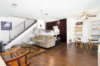 9855 Mission Greens Ct in Santee, CA - Building Photo - Building Photo