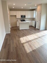 2013 Lyndon Green Cir in Lyndon, KY - Building Photo - Building Photo