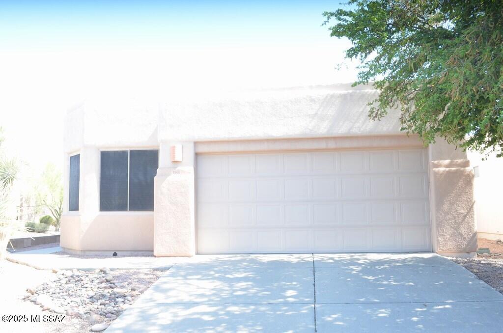 7333 E Placita Luz de La Luna in Tucson, AZ - Building Photo