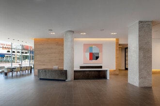 222 E Jefferson St, Unit ID1369271P in Phoenix, AZ - Foto de edificio - Building Photo