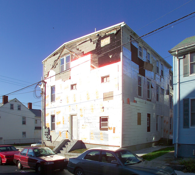 366 Bank St in Fall River, MA - Building Photo - Building Photo