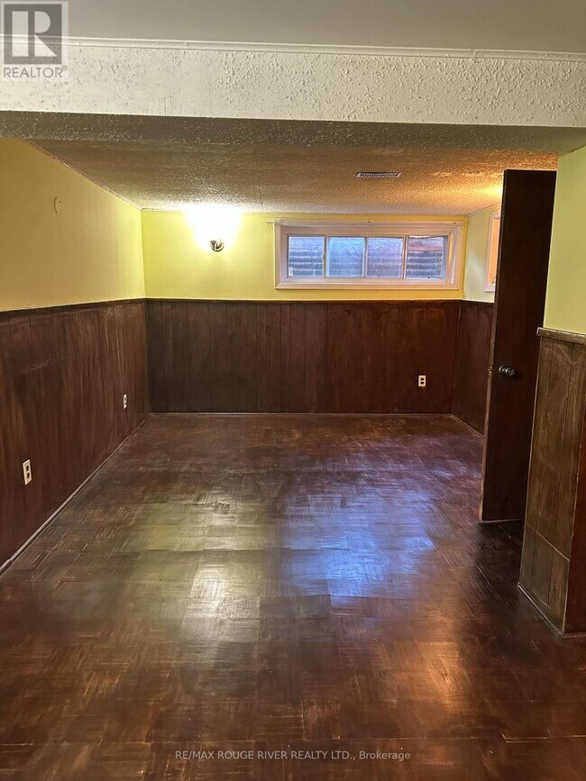 27 Haileybury Dr in Toronto, ON - Building Photo - Building Photo