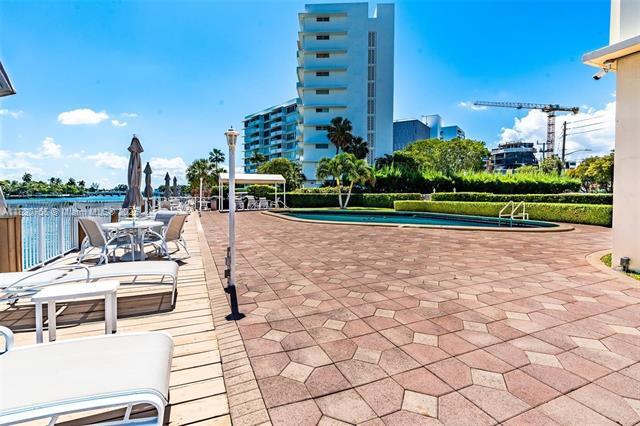property at 9111 E Bay Harbor Dr
