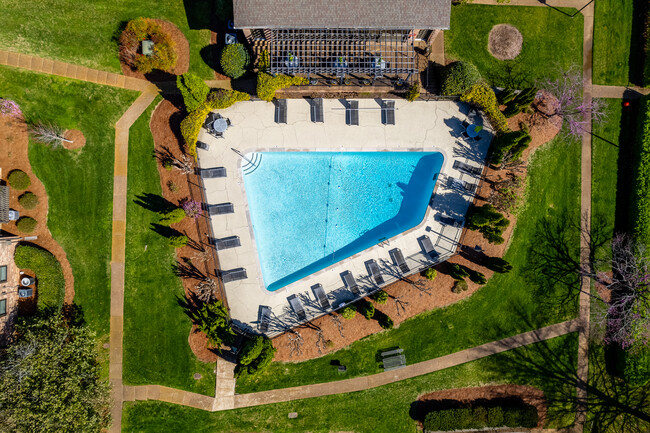 Gazebo Apartments in Nashville, TN - Foto de edificio - Building Photo