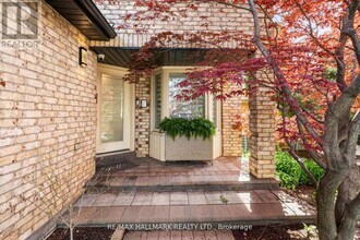 51 Hallmark Ct in Vaughan, ON - Building Photo - Building Photo
