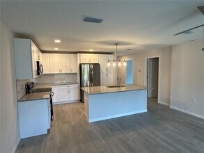 28 Rainstone Ln in Palm Coast, FL - Building Photo - Building Photo
