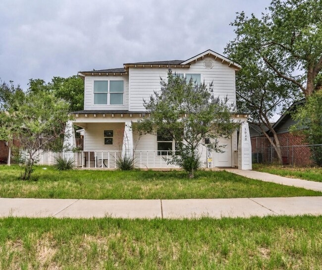 property at 1920 16th St
