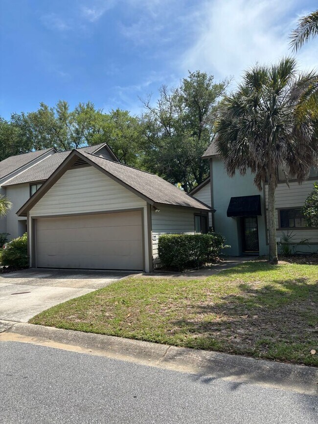 322 Pelican Pl in Mount Pleasant, SC - Building Photo - Building Photo
