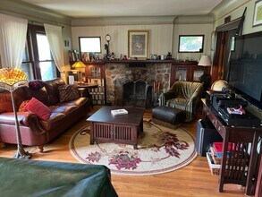 903 E Lincoln Ave in Royal Oak, MI - Foto de edificio - Building Photo