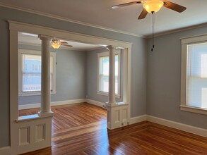 104 Oak St in Southington, CT - Building Photo - Building Photo