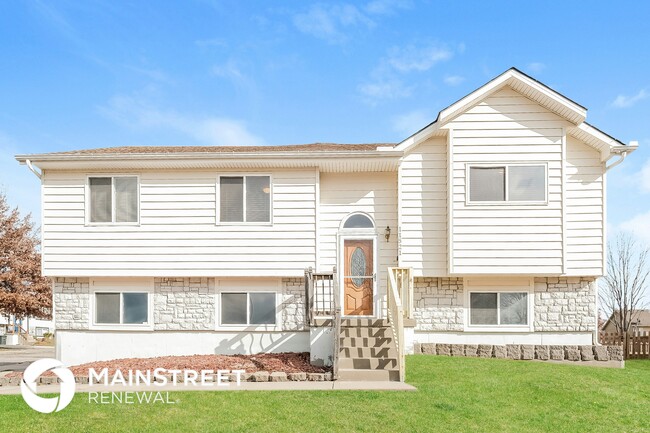 property at 11521 N Ditzler Ave