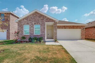 1649 Whitworth Dr in Haslet, TX - Building Photo