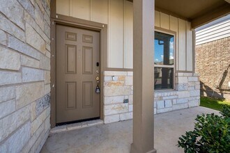 14410 McCoy Lp in Austin, TX - Building Photo - Building Photo