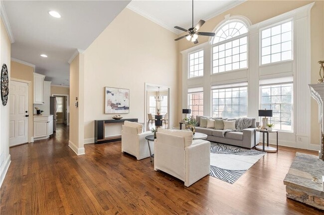 property at 870 Longstone Landing