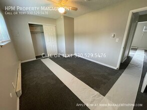 1017 Howe Ave in Cuyahoga Falls, OH - Building Photo - Building Photo