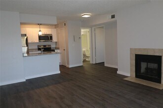 400 Lake Placid Ct in Altamonte Springs, FL - Building Photo - Building Photo