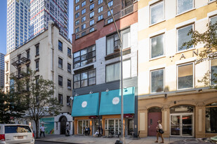 303-305 E 53rd St in New York, NY - Building Photo