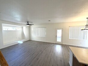 3814 Discovery Creek Ave in North Las Vegas, NV - Building Photo - Building Photo